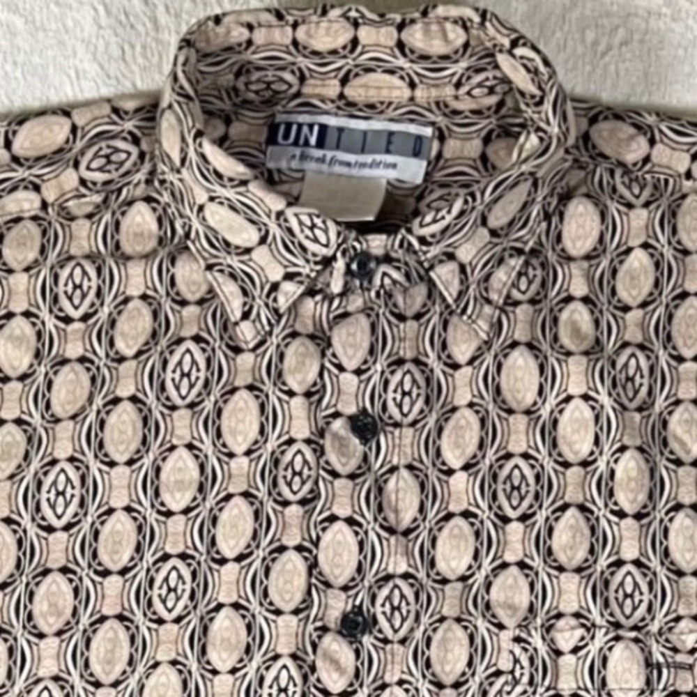 Untied Mens Large Short Sleeve Button Down Shirt Geometric Tribal Print Viscose